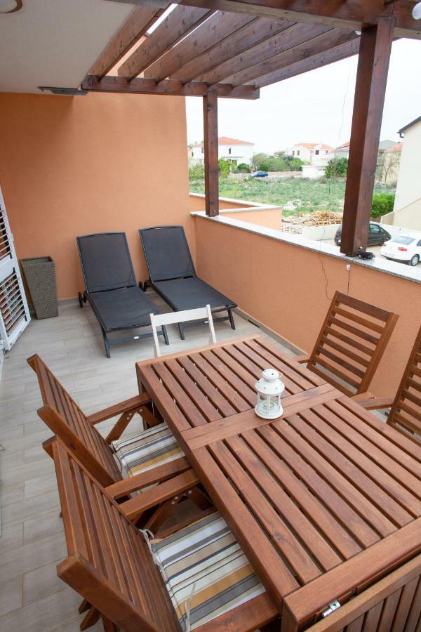 Apartman Matej With Pool Povljana Εξωτερικό φωτογραφία