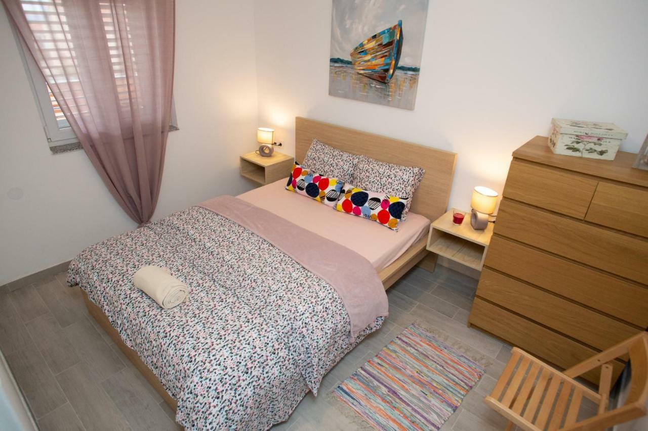 Apartman Matej With Pool Povljana Εξωτερικό φωτογραφία