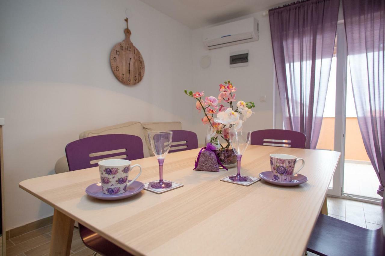 Apartman Matej With Pool Povljana Εξωτερικό φωτογραφία