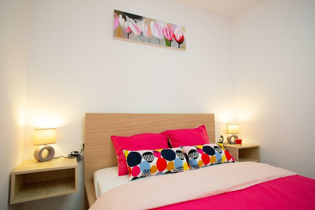 Apartman Matej With Pool Povljana Εξωτερικό φωτογραφία