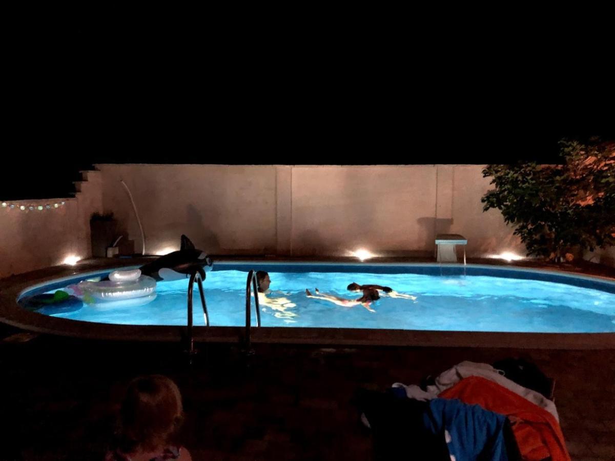 Apartman Matej With Pool Povljana Εξωτερικό φωτογραφία