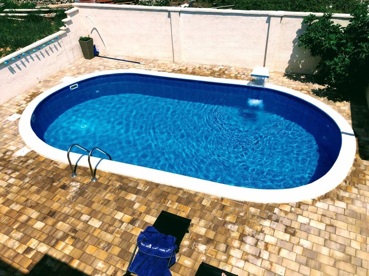 Apartman Matej With Pool Povljana Εξωτερικό φωτογραφία
